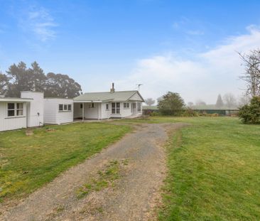 Rural Living - Just 5 Minutes from Town - Photo 6