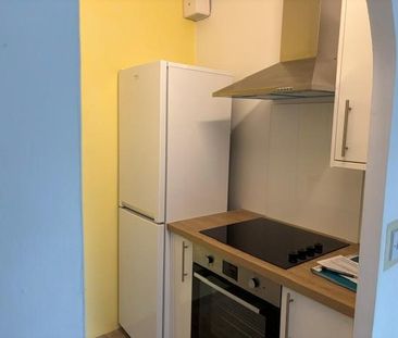 1 bedroom property to rent - Photo 6