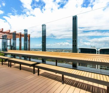 North East Aspect | Pool & Gym & BBQ - Photo 2