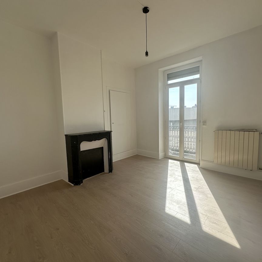 Location Appartement 2 pièces 45m² CLERMONT FERRAND 63000 - Photo 1
