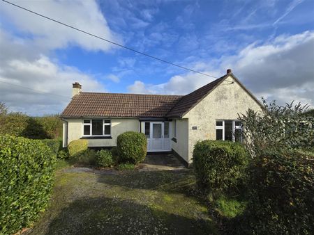 Two bed detached bungalow to rent in Lewannick, Cornwall, PL15 - Photo 3