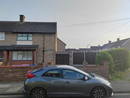 2 bedroom townhouse to rent - Photo 3