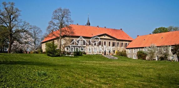 Modern, individuell und mit einem wunderbaren Blick in den Gutspark - Photo 2