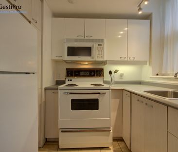 120 Fraser - Photo 3