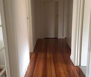 St Kilda East - Photo 5