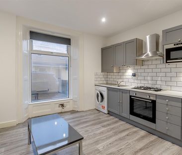 Clifton Place, North Hill, Plymouth - Photo 1