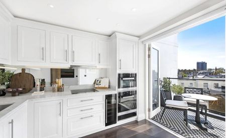 Prince of Wales Terrace, Kensington - Photo 5