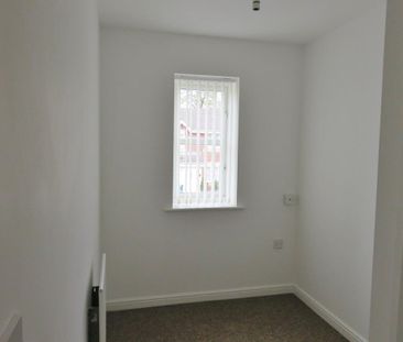 3 Bedroom House To Rent - Photo 3