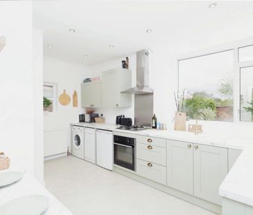 4 bedroom House To Let - Photo 6