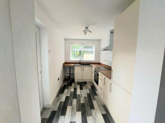 3 bedroom terraced house to rent - Photo 1