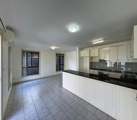 2 Bedroom Townhouse in a Prime Location - Photo 1