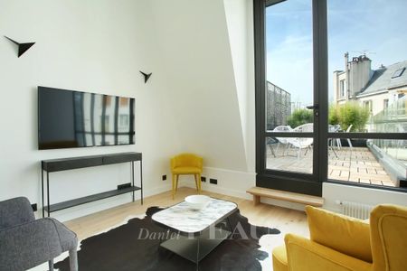 Appartement à louer à Paris 8Ème - Photo 2