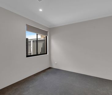 Three Bedroom Home Available for Lease in Baldivis - Photo 2