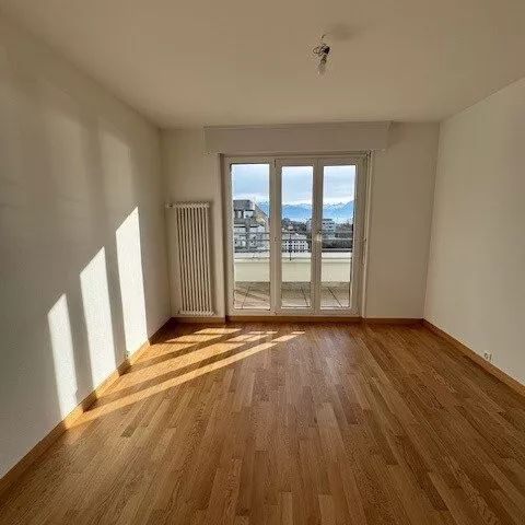 A deux pas du Lac et du centre Ville. - Photo 1