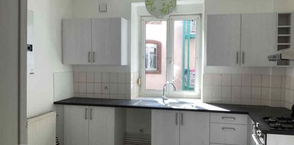 Location Appartement 4 pièces 110m² STRASBOURG 67000 - Photo 2