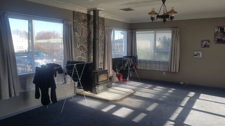 Sunny warm home - Photo 2