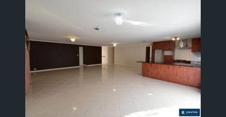 Bright, Comfortable Living in a Convenient Location! - Photo 3