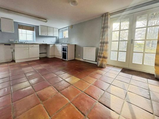 3 bedroom barn conversion to rent - Photo 1