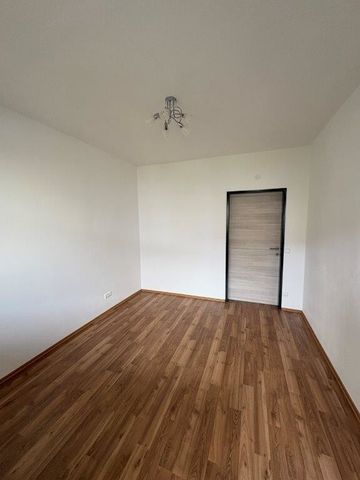 Frisch modernisierte Mietwohnung – 76 m² Wohnkomfort in zentraler Lage - Photo 5