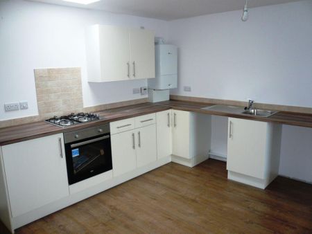 2 bedroom apartment to rent - Photo 5