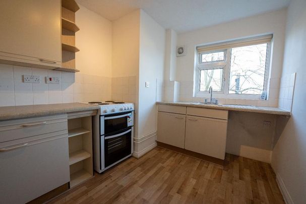 1 bedroom flat to rent - Photo 1
