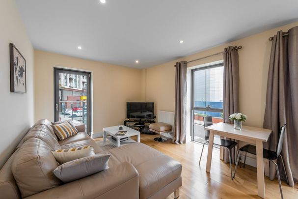 2 Bed Flat, Mercury House, E16 - Photo 1