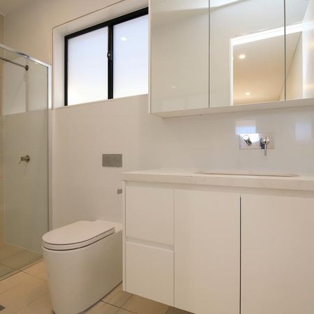 53 Rossmore Avenue - Photo 5