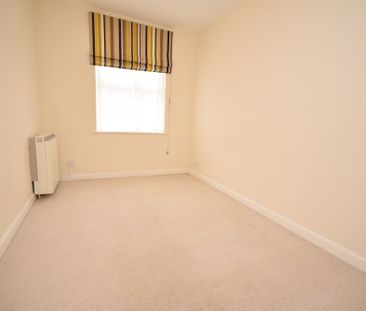 2 bedroom flat to rent, - Photo 4