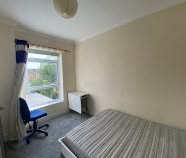 4 bedroom house to rent Edmund Road, PO4 - Photo 5