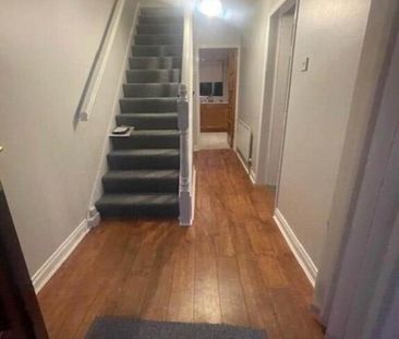 26 Glenavon Crescent, Lurgan, Craigavon, BT66 8JR - Photo 5