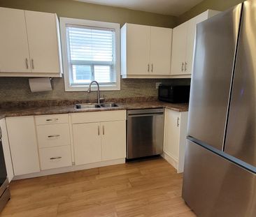 For Lease - 21 Ronald Avenue, Toronto, Ontario - Photo 5