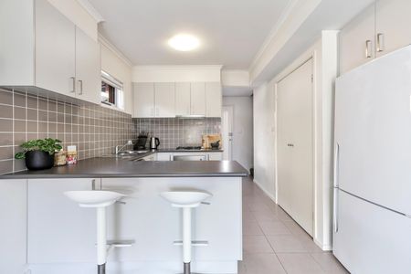 6/4 Taroona Pl, Lyons ACT 2606 - Townhouse For Rent | Domain - Photo 4