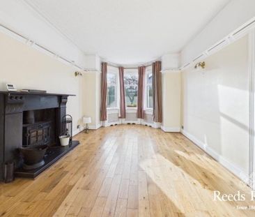 23 Ballyholme Road, Bangor, BT20 5JL - Photo 2