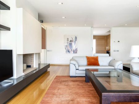 Excellent 6 Bedroom house / villa with 346m² garden for rent in Sarrià, Barcelona - Foto 4