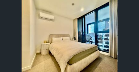 Premium Comfort & Style in TRIO | Light-Filled 2-Bed Apartment！ - Photo 3