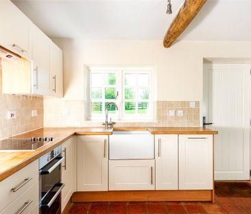 1 bedroom semi-detached house to rent - Photo 4