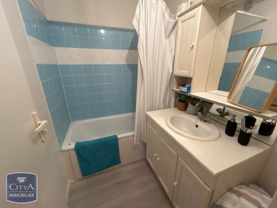 Location Appartement 1 pièce 28m² POITIERS 86000 - Photo 1