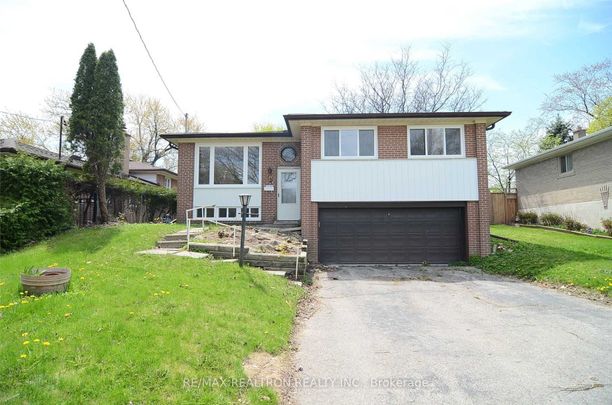 Detached Home For Lease | C8144760 - Photo 1