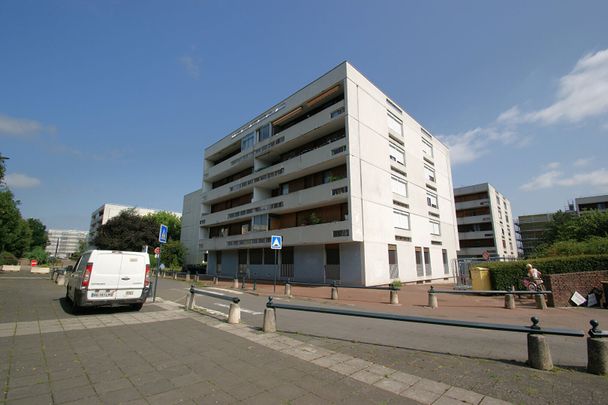 Location appartement 1 pièce, 11.58m², Saint-Cyr-l'École - Photo 1