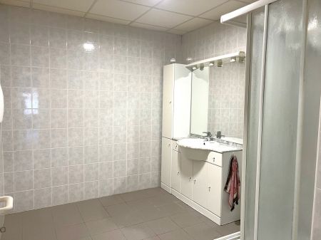 Gemeubeld appartement met 2 slaapkamers. - Foto 3