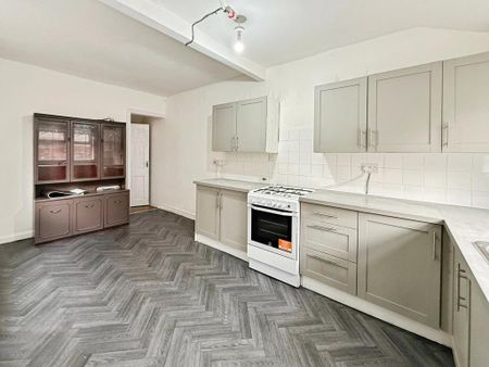 2 bedroom terraced house to rent - Photo 2