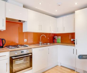 2 bedroom flat to rent - Photo 5