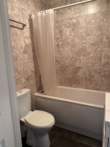 2 Bed Flat, Holland Road, W14 - Photo 5