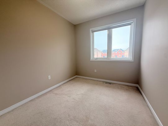 For Lease - 5727 Retreat Street, Mississauga, Ontario - Photo 1