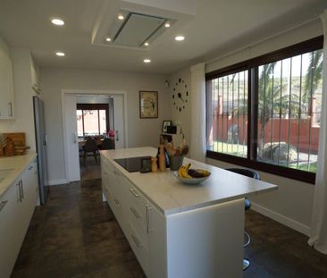 Luxury 4 room Detached House for rent in Tacoronte, Canary Islands - Photo 4