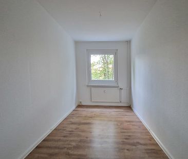 360°-Rundgang in der Anzeige! 4-Zimmer-Wohnung // Bezug nach Vereinbarung! - Photo 5