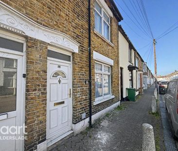 2 bedroom terraced house to rent - Photo 4
