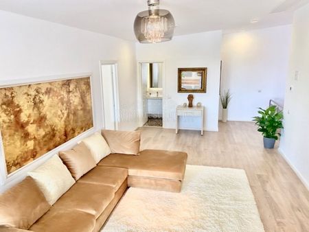 Very Nice Three Bedrooms Penthouse, Herastrau - Photo 2