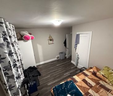 For Lease - 32 Beech Street, Brampton, Ontario - Photo 4