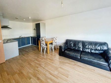 2 bedroom flat to rent - Photo 3